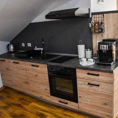 Studio Apartment Oaza Sisak Luaran gambar
