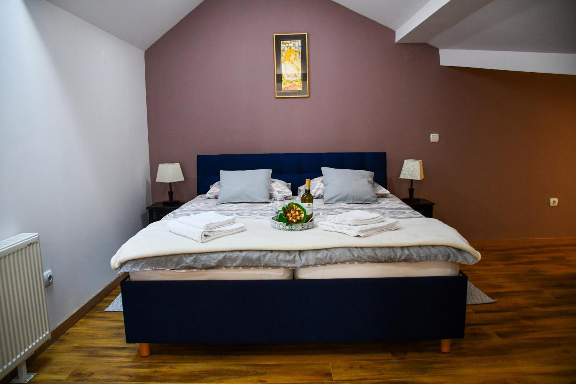 Studio Apartment Oaza Sisak Luaran gambar