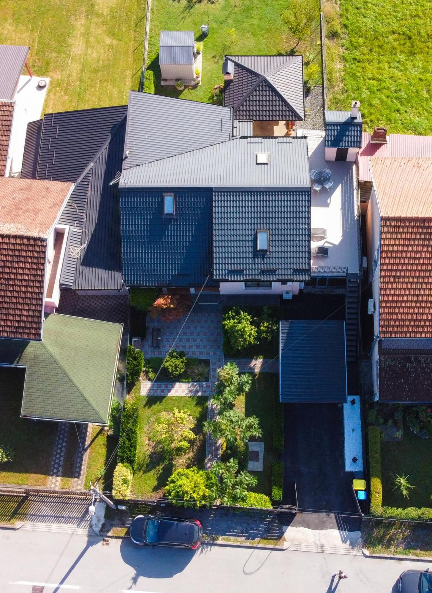 Studio Apartment Oaza Sisak Luaran gambar